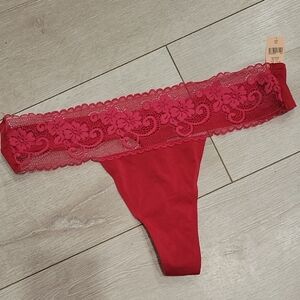 NEW Victorias Secret Elegant Red Lace Women's Rio Thong Angels Sexy Large